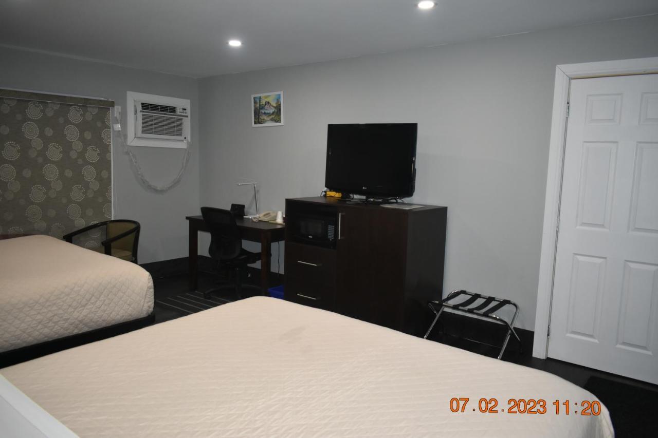 Time Travellers Motel Petawawa