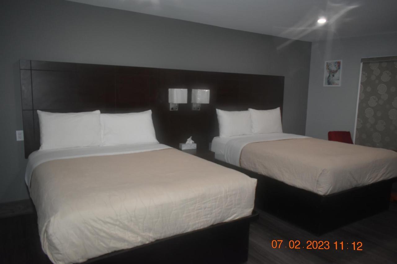 Time Travellers Motel Petawawa